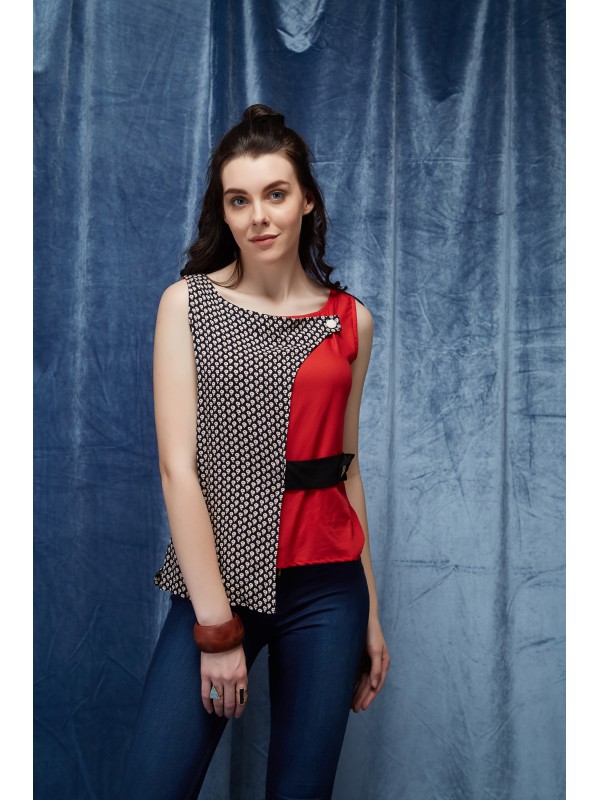 Soiled Red And Oneside Overlap Printed Sleeveless Casual Top 